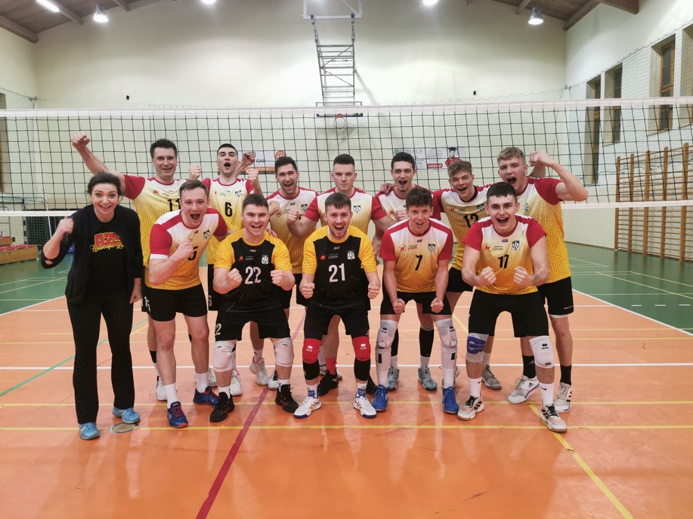 the University of Lodz volleyball team in the sports hall